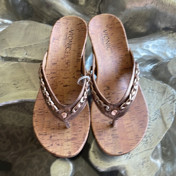 Sandals - Picture 2 of 6